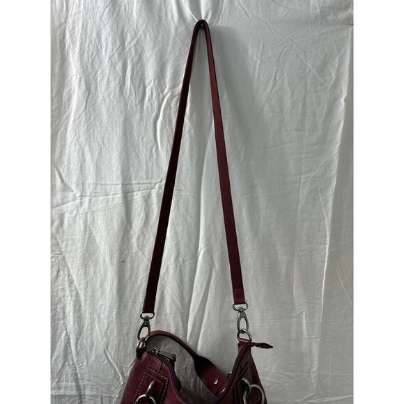 FOSSIL Red‎ Leather Large Business Bag Tote Purse Metal Embellishment Vintage - Picture 5 of 10